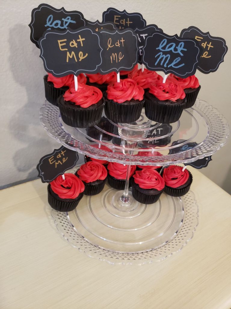 Alice in Wonderland Cupcakes