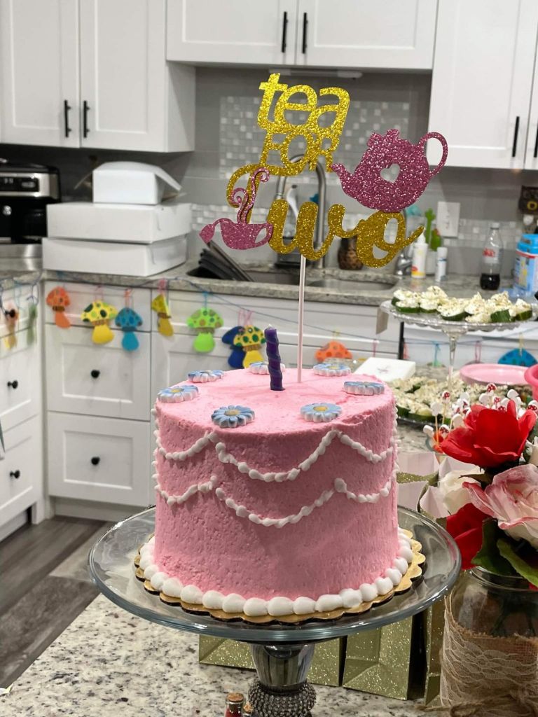 Alice in Wonderland Cake